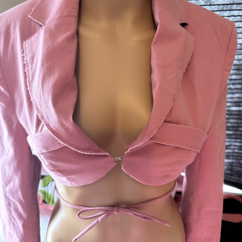 zara jacket very comfortable to wear with a strapless dress or shorts
